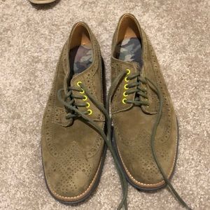 Cole Hann Army green velvet premium leather